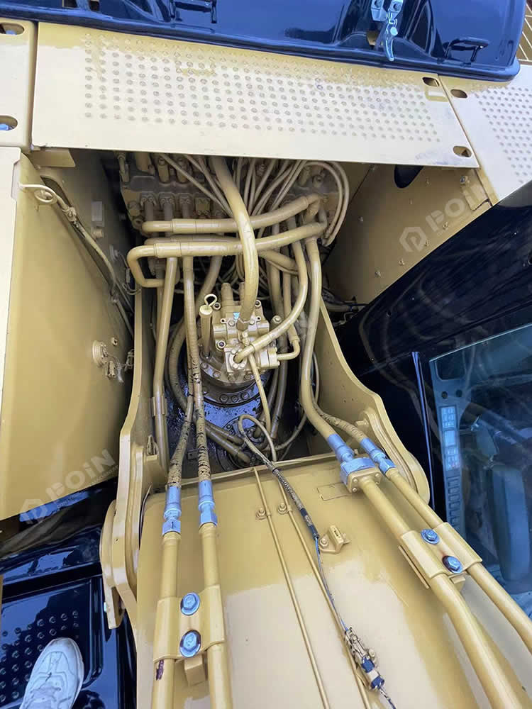 2020 CAT 320 Used Track Excavator - POIN