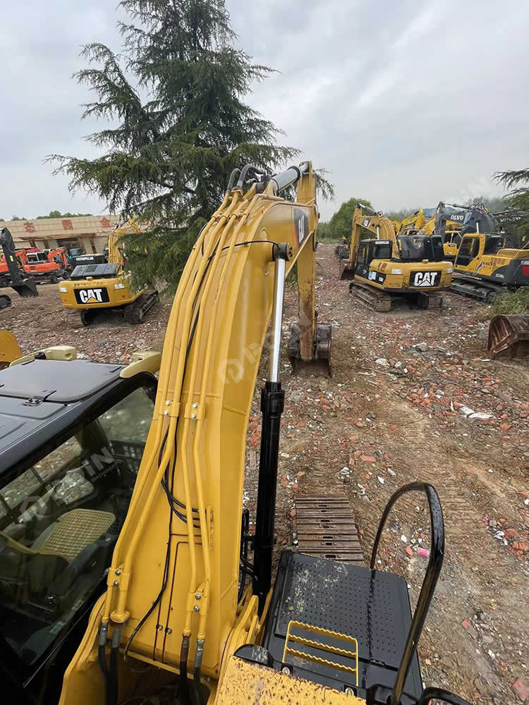 2020 CAT 320 Used Track Excavator - POIN
