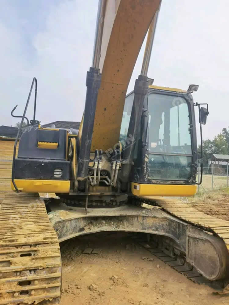 2018 CAT 330 D2L Track Excavator