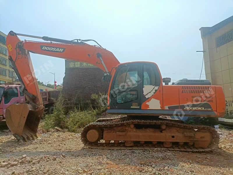 2021 Doosan DX230LC-9C Used Track Excavator