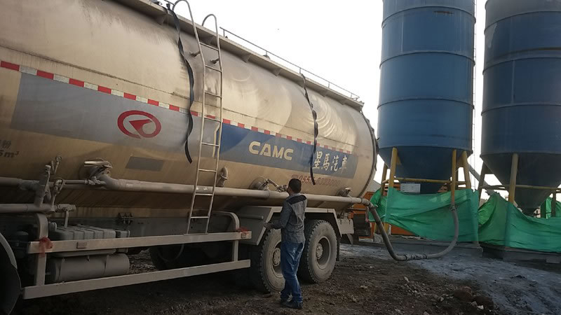Storage tank